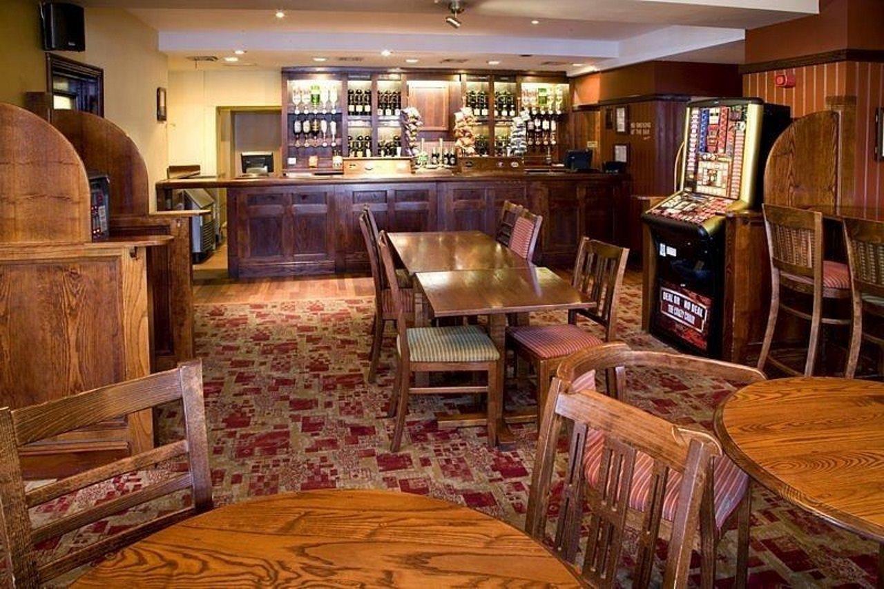 Premier Inn London Ilford Esterno foto