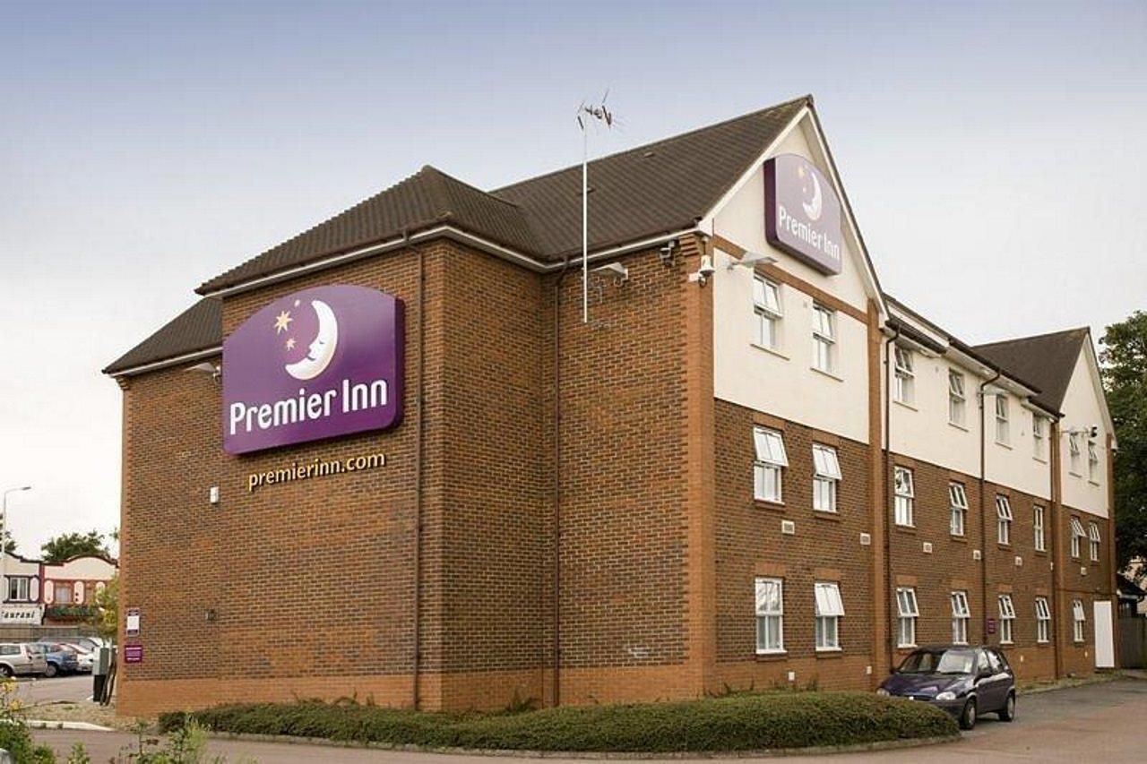 Premier Inn London Ilford Esterno foto
