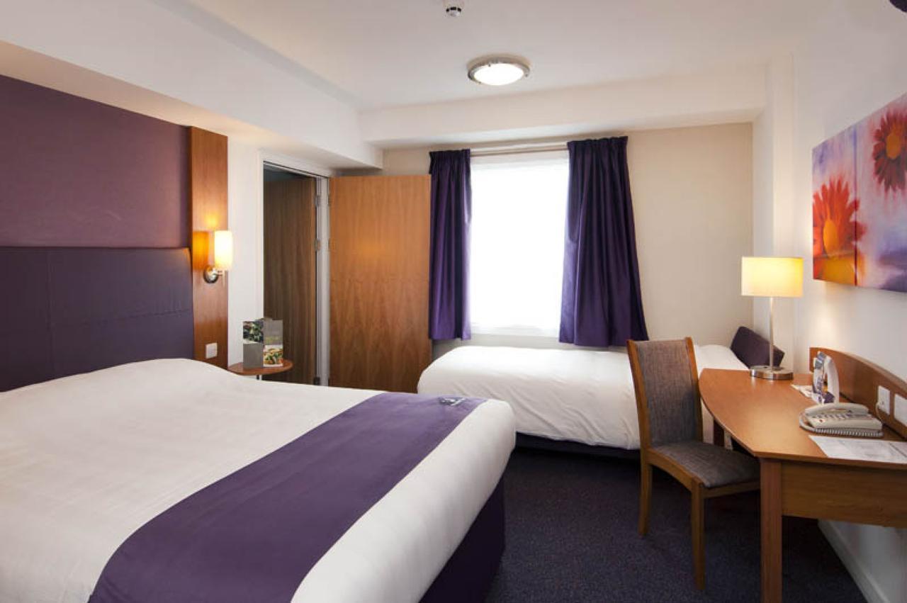 Premier Inn London Ilford Camera foto